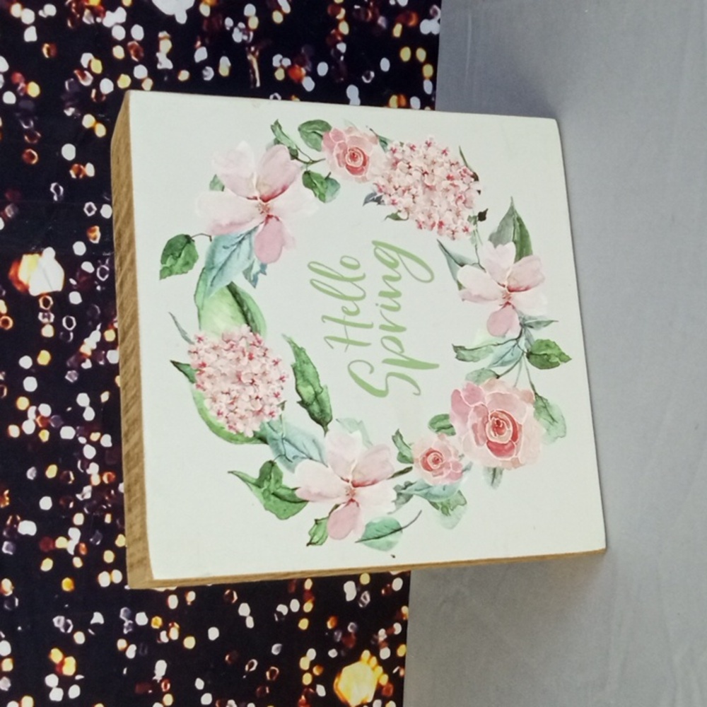🌼 Three Girls & a Wish Hello Spring Box Sign